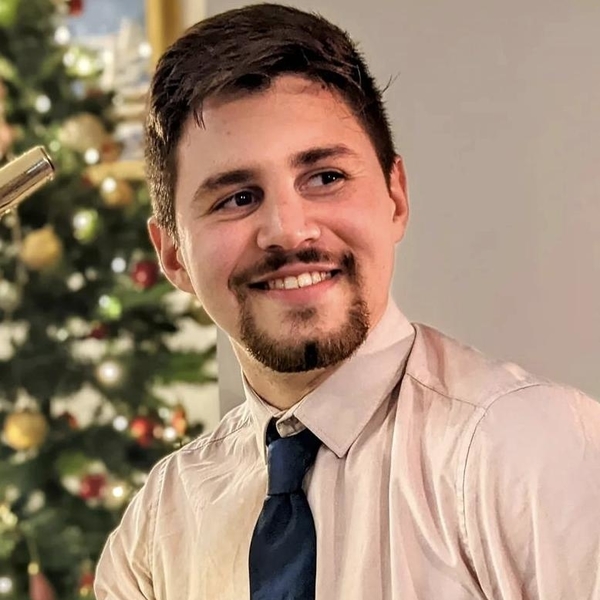 Mickaël - Prof d'aide à la rédaction de cv - lettre de motivation - Bayonne