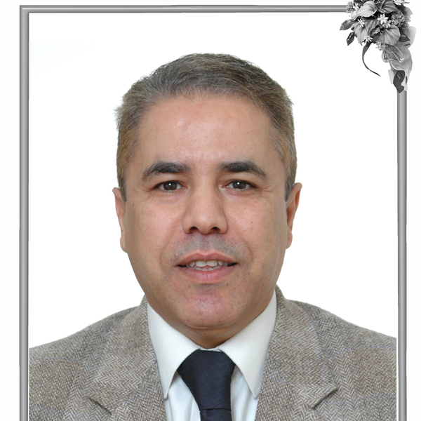 Izeddine - Prof de physique - Fès