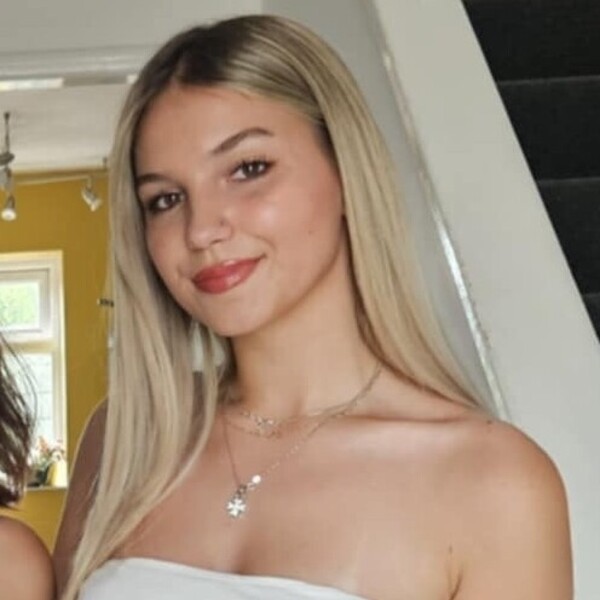 Alex English teacher ₹1108/h