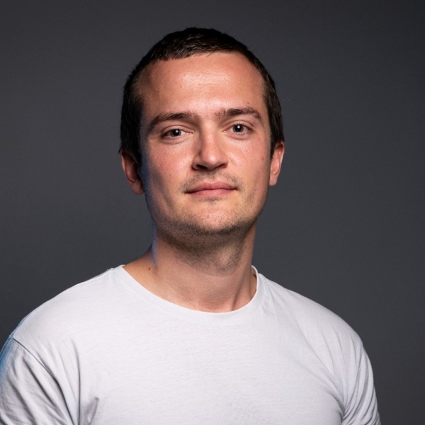 Faustin - Prof d'histoire - géo - Colombes