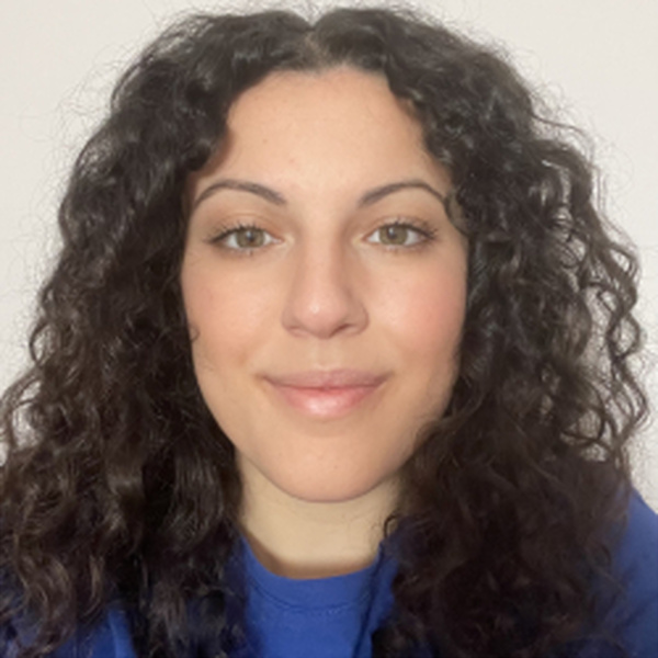 Viviana - Insegnante di aiuto compiti - Quattromiglia