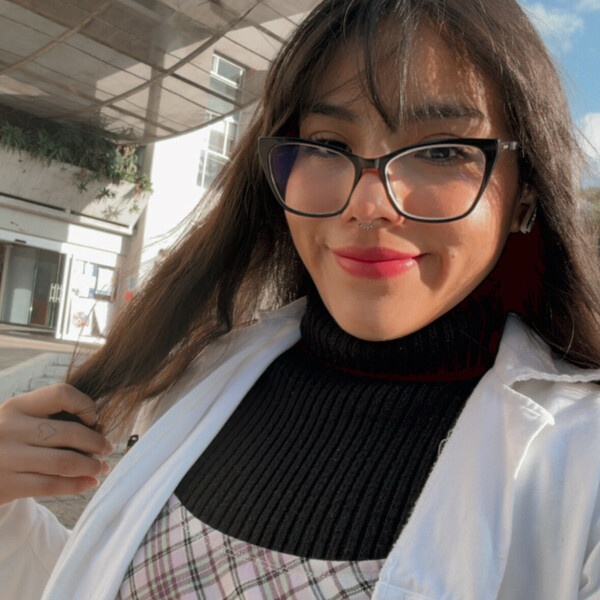 Aranxa - profesor de genética - Ciudad de México