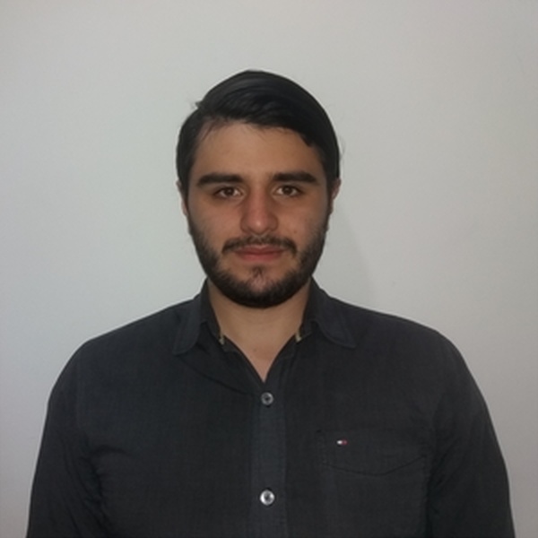 Alejandro - Profesor de química - Bogotá