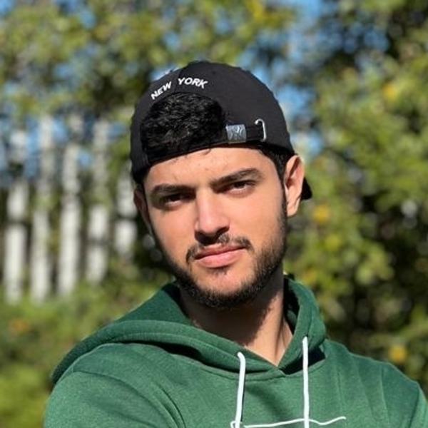 Adam - Prof d'arabe - Rabat