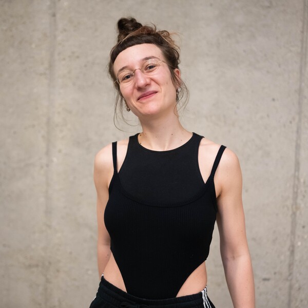 Fluxion - Prof de yoga - Bruxelles