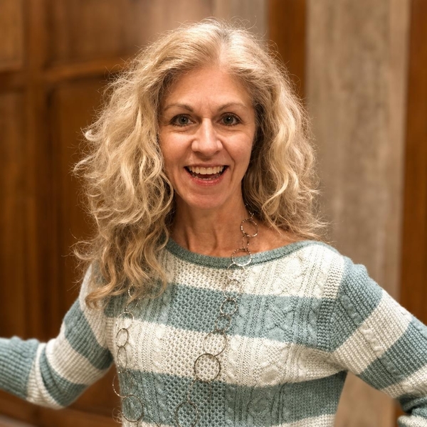 Laurie - Piano teacher - 
