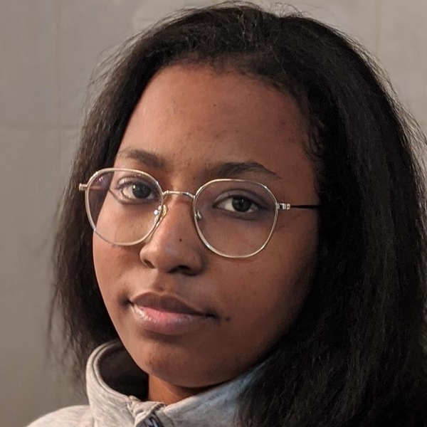 Nadjina - Prof de lecture - Nîmes