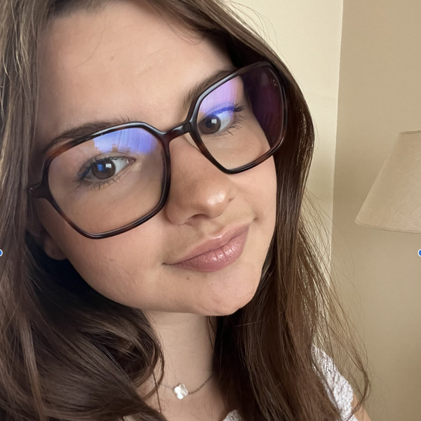 Lou-Anne - Prof de français - Sainghin-en-Weppes