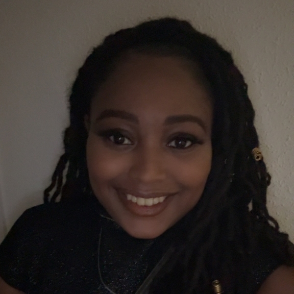 Aisha - Reading tutor - London
