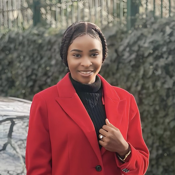 Priscilla - Biology tutor - London