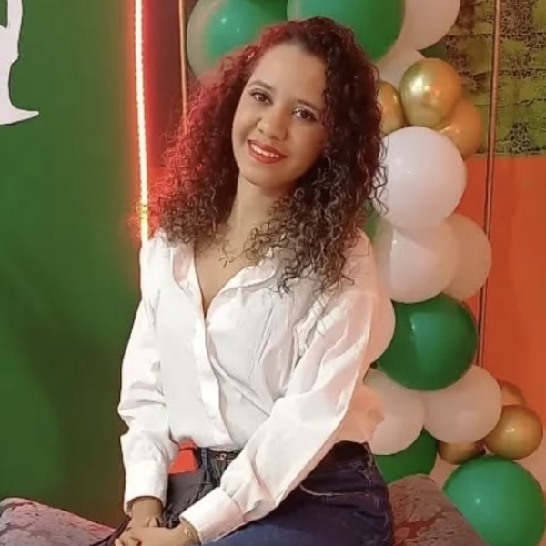 Tainara - Professor de reforço escolar - Piçarreira
