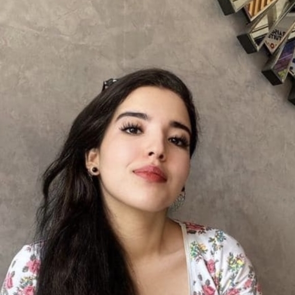 Amina - Prof de maths - Casablanca