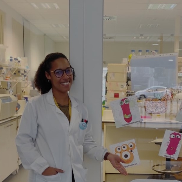 Jane - Professor de biologia celular - Coimbra