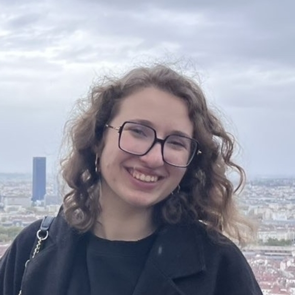 Manon - Prof de maths - Dijon