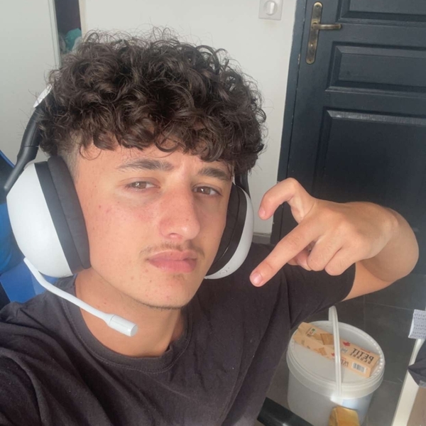 Benj - Prof de jeux vidéo - Bourges