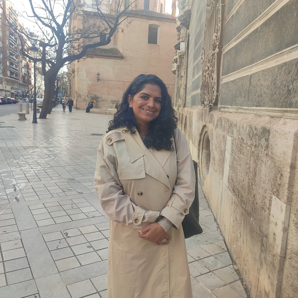 Dimple - Profe de inglés - Elche