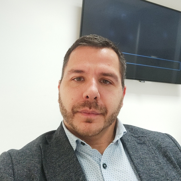 Valerio - Insegnante di informatica - Roma