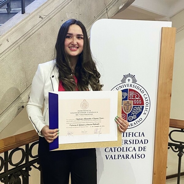 Dayhana - Profesor de química - Valparaíso
