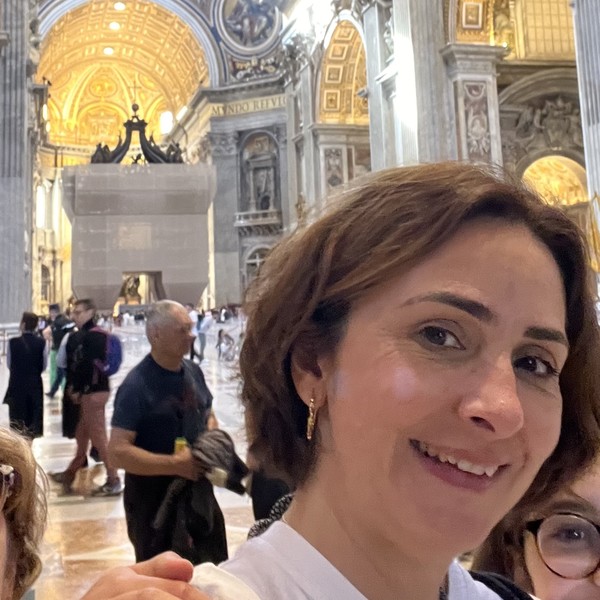 Elvira - Profesor de ingeniería - Sueca