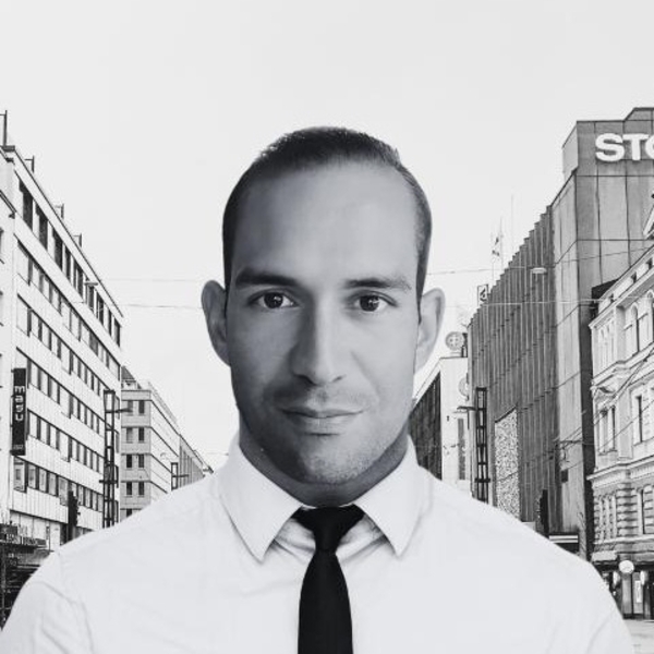 Luis - Prof de finanças - Brasília
