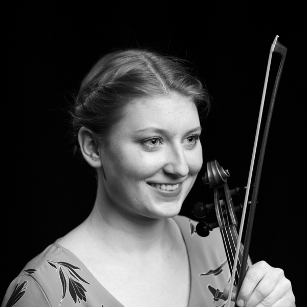 Maria - Lehrkraft für Geige - Leonding