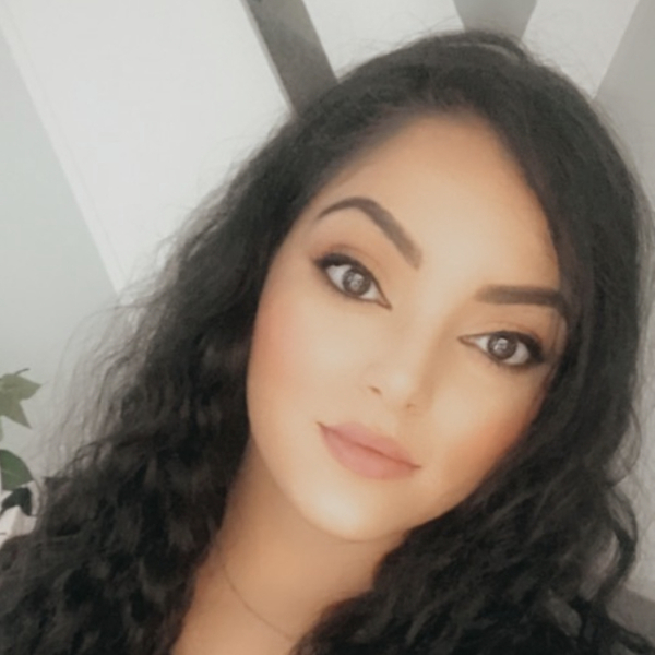 Senia - Maths tutor - Gravesend
