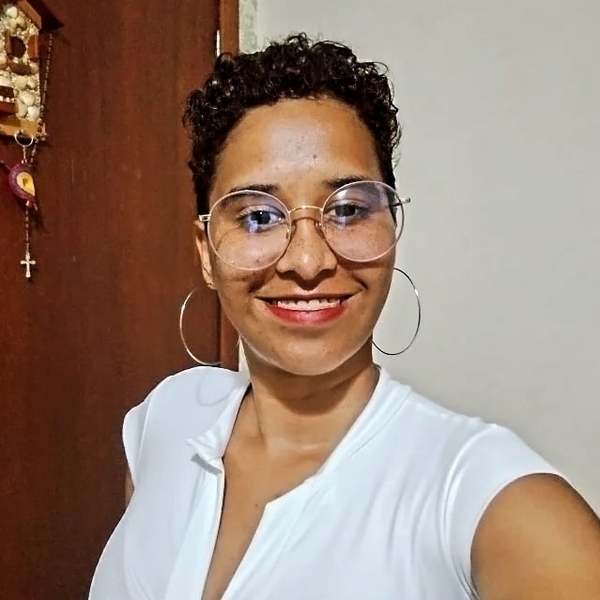 Patricia - Professor de Matemática - Barbacena