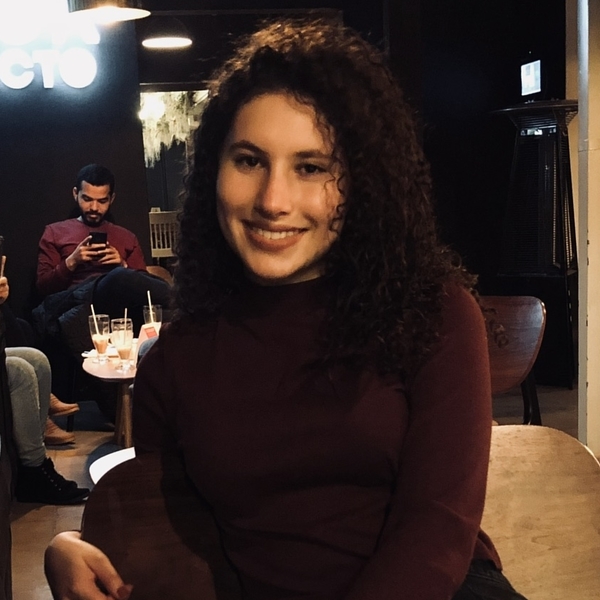 Juliana Irene - Prof español y literatura - Bogotá