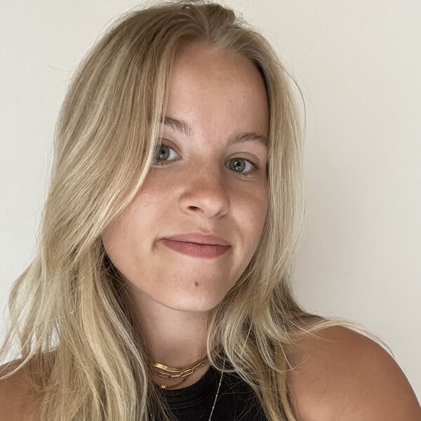 Clara - Prof de piano - Verviers