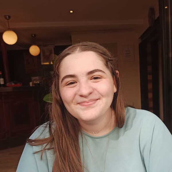 Manon - Prof d'aide aux devoirs - Bordeaux