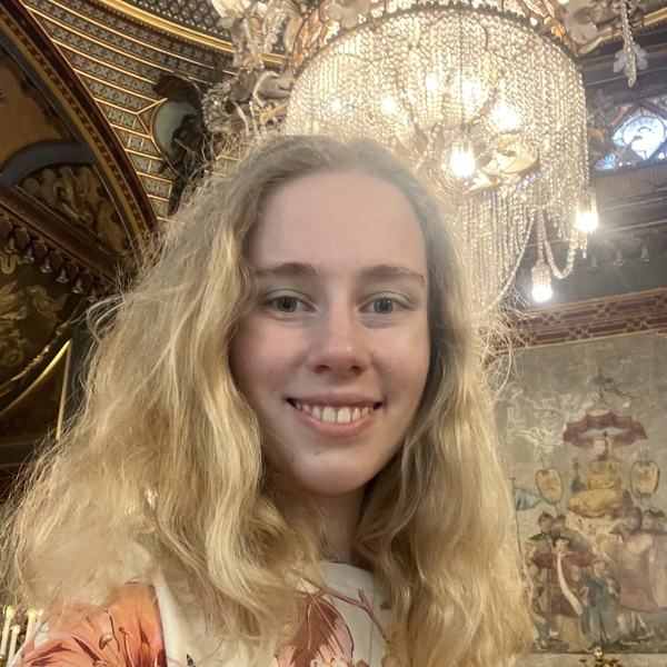 Angelina - Design tutor - London