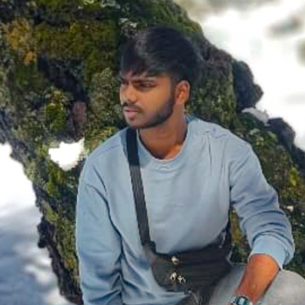 Akash - Biology tutor - Webster Groves