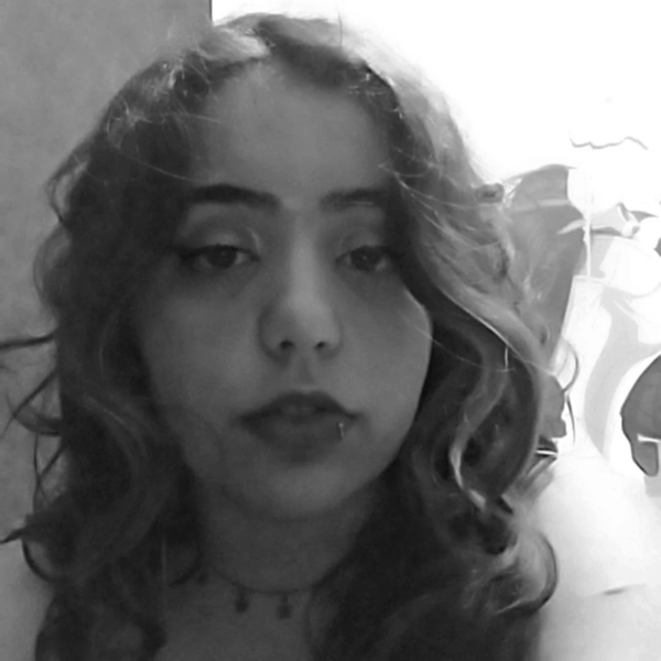 Marina - Professor de português - Bauru