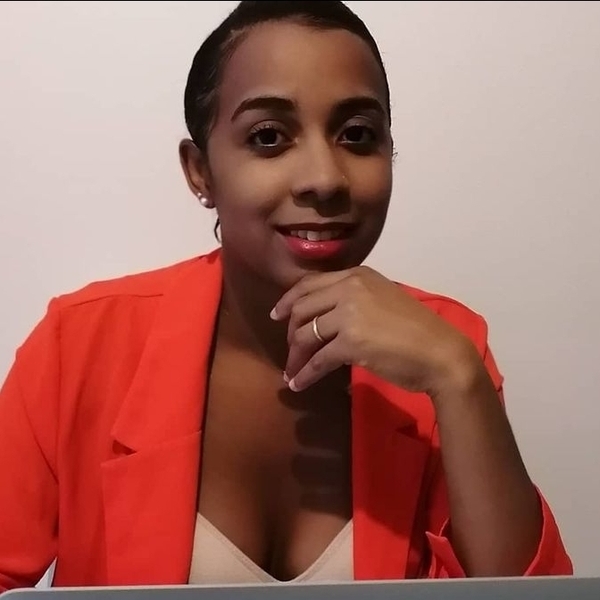 LAETITIA - Prof de français - Bonnières-sur-Seine