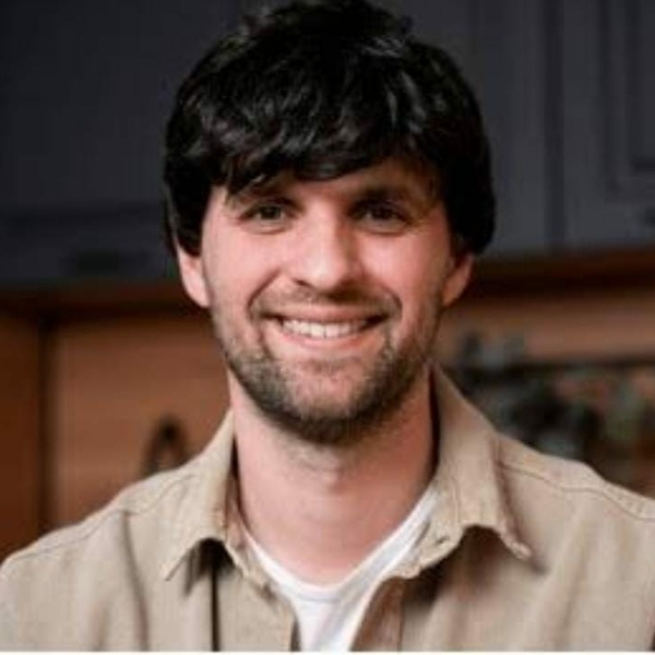 James - Physics tutor - New York