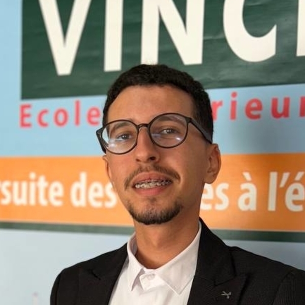 Omar - Prof de développement web - Saint-Genest-de-Contest