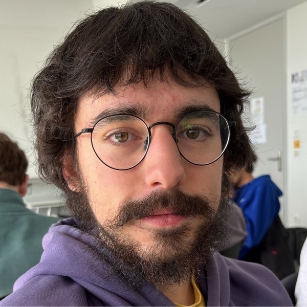 Lucas - Prof de maths - Coulanges-lès-Nevers