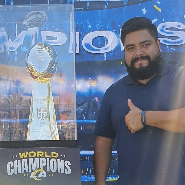 Carlos - Profesor de biología - San José del Cabo