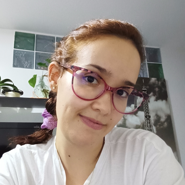 Ana Maria - Profesor de lenguaje y comunicación - Medellín