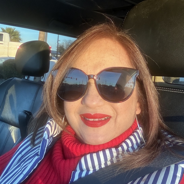 Evelin - Spanish tutor - Glendale