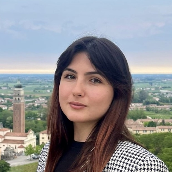 Elisa - Insegnante di aiuto compiti - Treviso