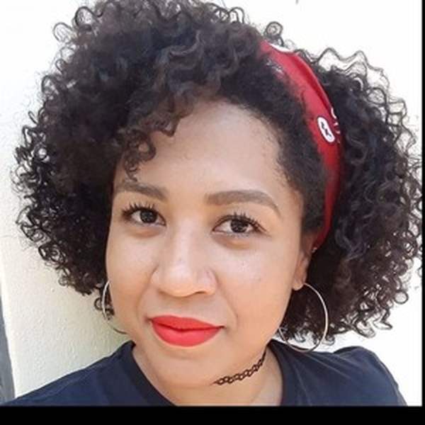 Viviane - Professor de Gramática - Parigot de Souza 2