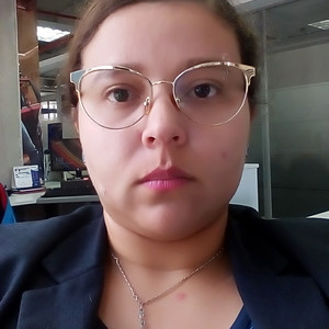 Laura - profesor de contabilidad - Bogotá