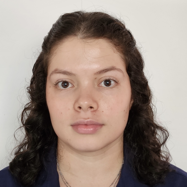 Eliana - profesor de biología molecular - 