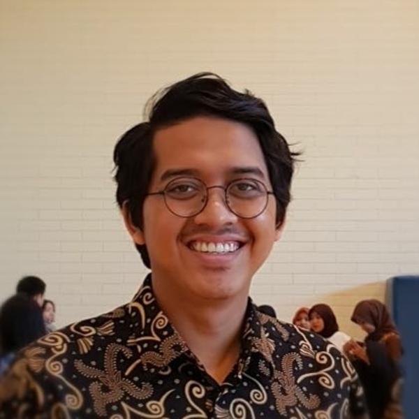 Mutiara - Economics tutor - Adelaide