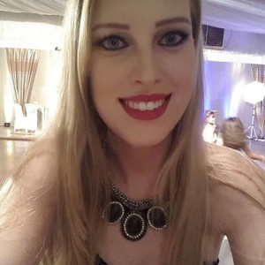 Giseli - Prof de estética - Centro