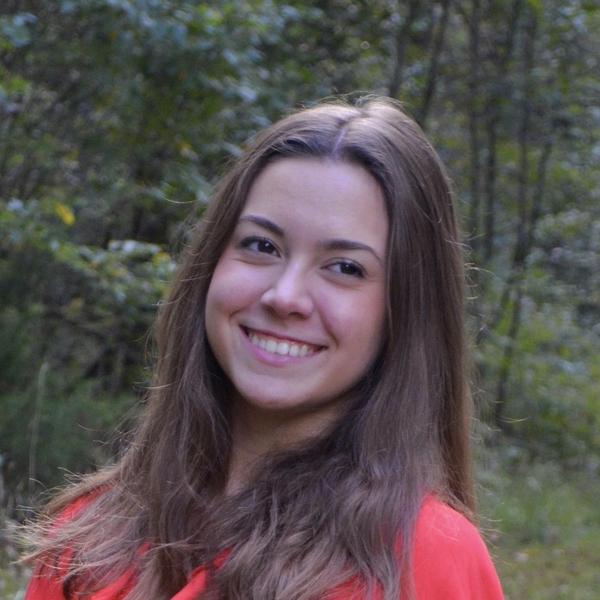 Nina - History tutor - Omaha