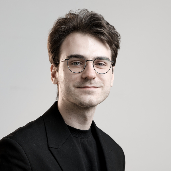 Alexandru-Ioan - Lehrkraft für Englisch - München