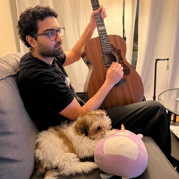 Dhruv - Guitar tutor - Mississauga