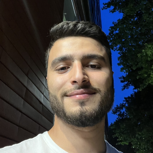 Youssef - Prof de maths - Saint-Denis